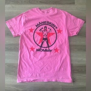 Måneskin’s Mommy Graphic Tee – Comfort Colors Pink T-Shirt (Size S, New)